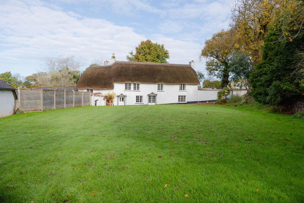 4 bed Not Specified for rent in Crediton. From Helmores - Crediton 4 bed Not Specified for rent in Crediton. From Helmores - Crediton