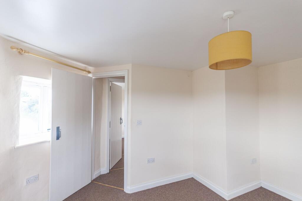 2 bed Detached for rent in Crediton. From Helmores - Crediton 2 bed Detached for rent in Crediton. From Helmores - Crediton