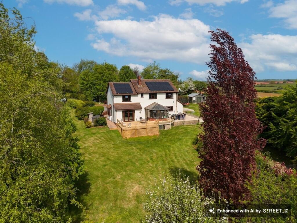 4 bed Detached for rent in Crediton. From Helmores - Crediton