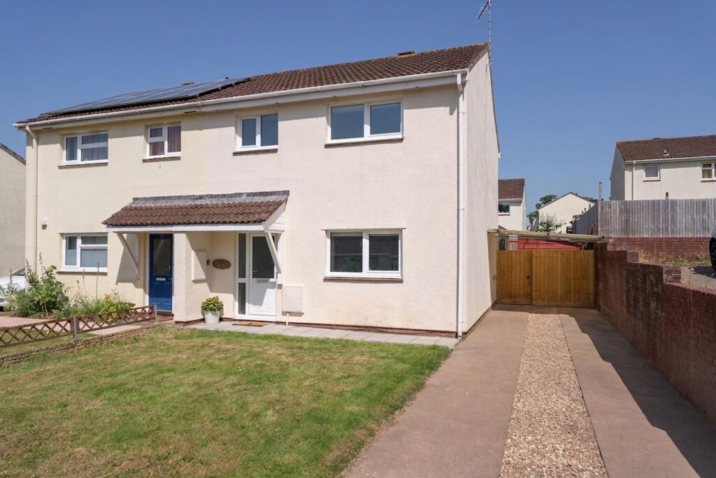 3 bed Semi Detached for rent in Copplestone. From Helmores - Crediton 3 bed Semi Detached for rent in Copplestone. From Helmores - Crediton