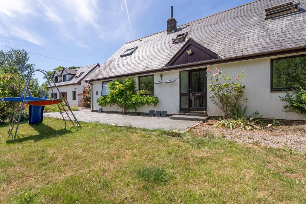 5 bed Detached for rent in Cheriton Bishop. From Helmores - Crediton 5 bed Detached for rent in Cheriton Bishop. From Helmores - Crediton