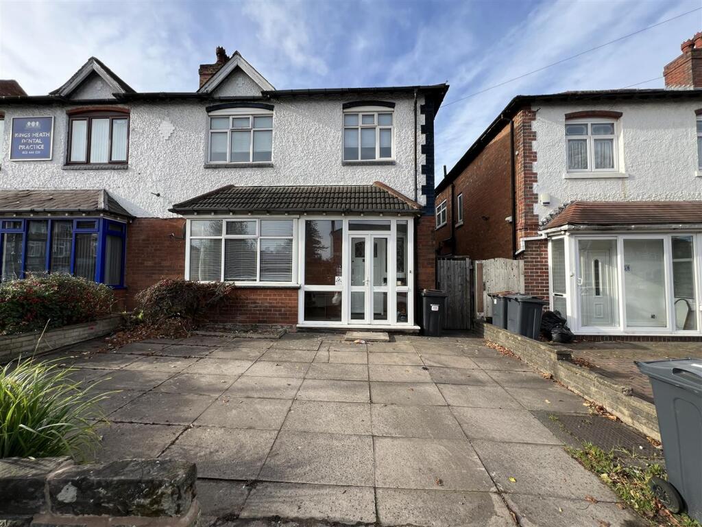 4 bed Semi Detached for rent in Bateman's Green. From Heritage Estate Agency - Kings Heath