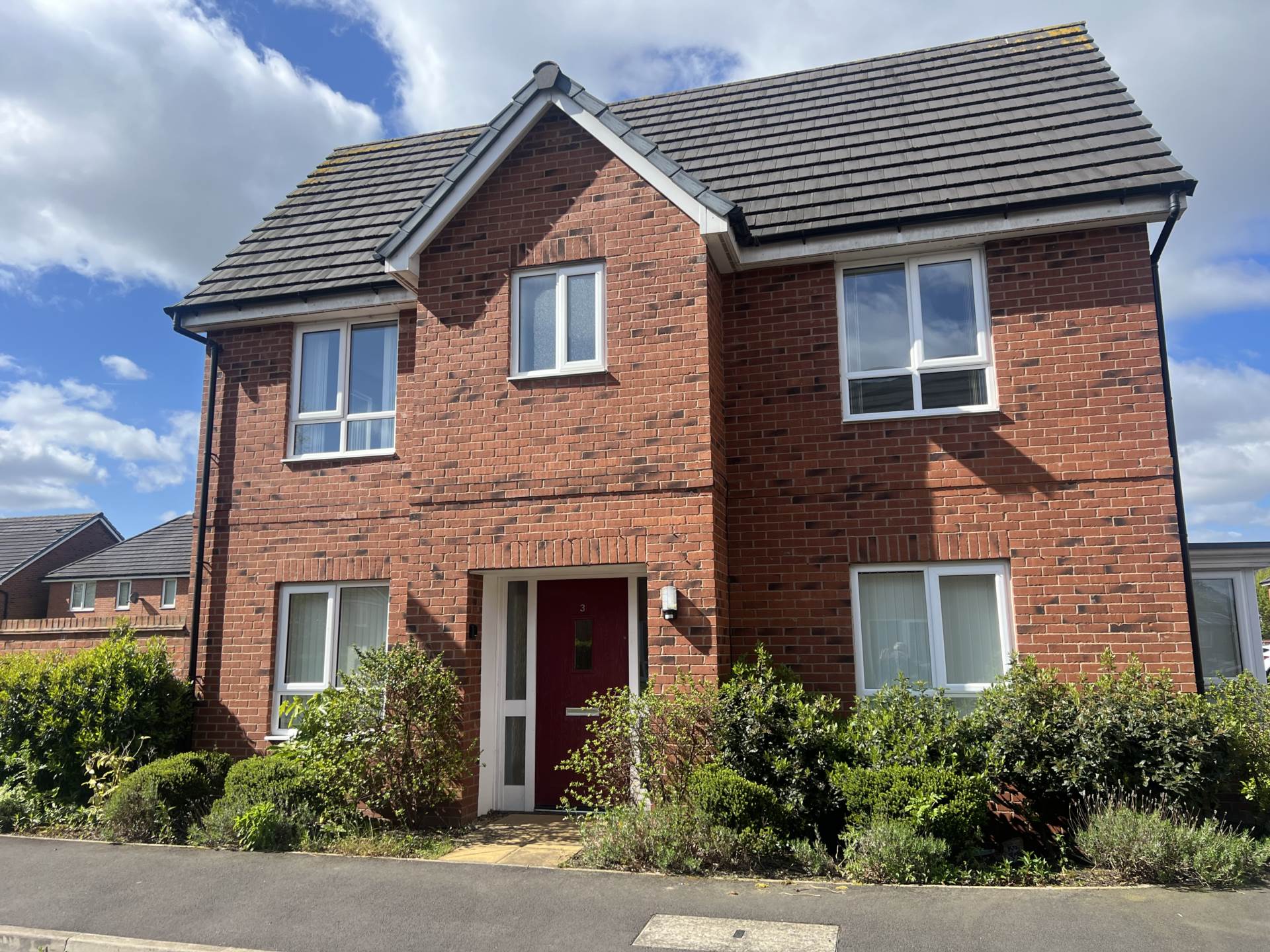 3 bed Semi-Detached House for rent in Warrington. From HLGB - Warrington