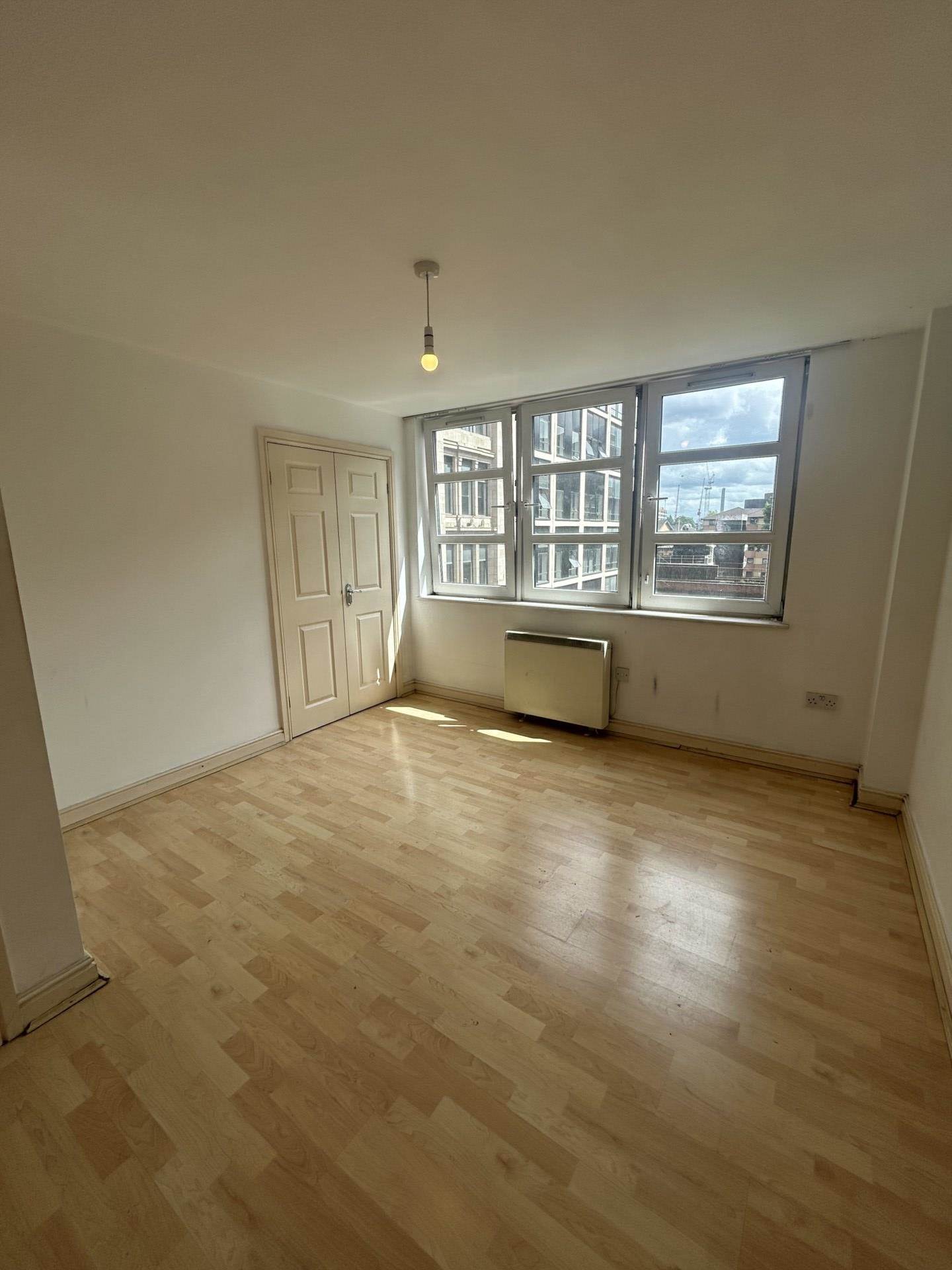2 bed Apartment for rent in Manchester. From HLGB - Warrington