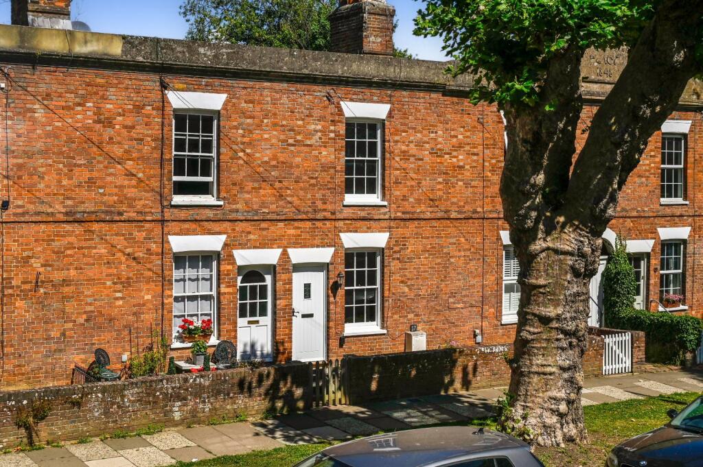 2 bed Mid Terraced House for rent in Tenterden. From Hobbs Parker Estate Agents - Ashford 2 bed Mid Terraced House for rent in Tenterden. From Hobbs Parker Estate Agents - Ashford