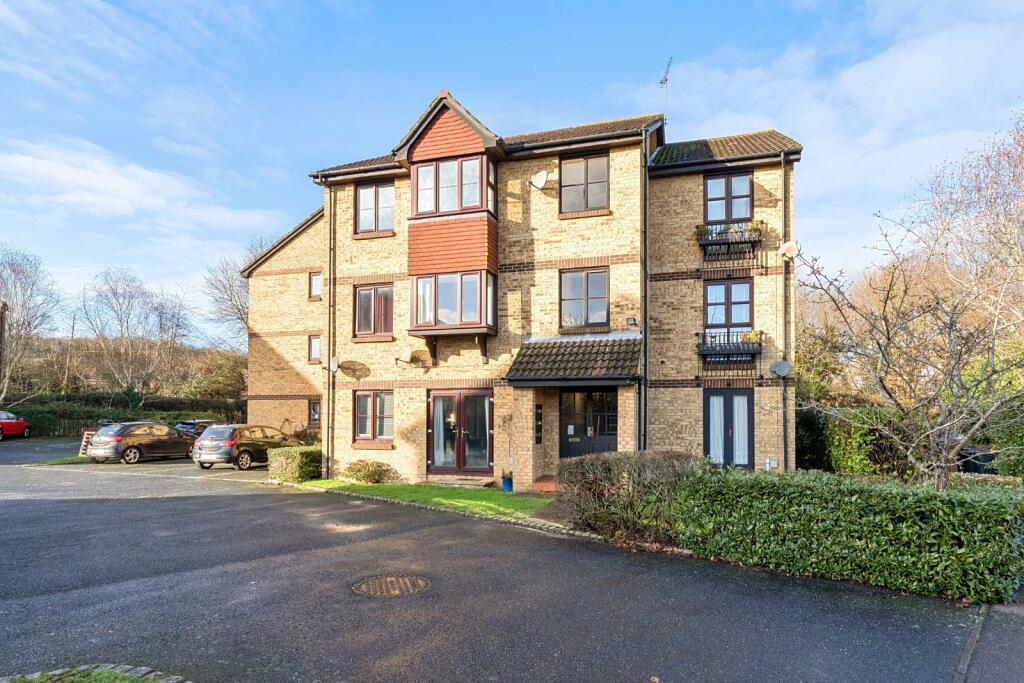 2 bed Apartment for rent in Great Chart. From Hobbs Parker Estate Agents - Ashford 2 bed Apartment for rent in Great Chart. From Hobbs Parker Estate Agents - Ashford