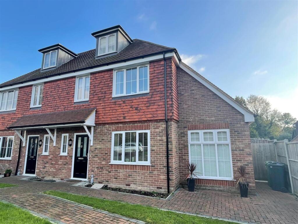 3 bed Semi Detached for rent in Tenterden. From Hobbs Parker Estate Agents - Ashford
