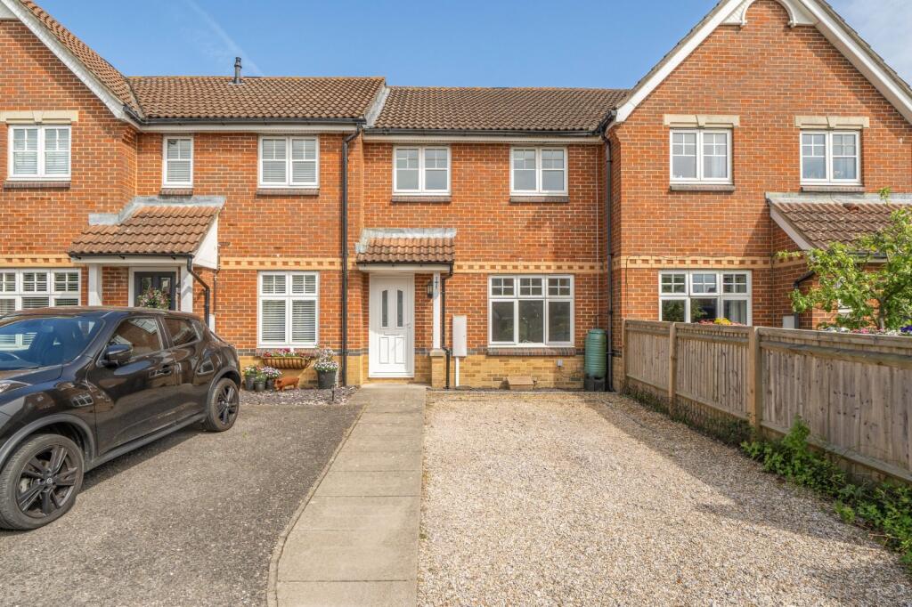 3 bed Mid Terraced House for rent in Great Chart. From Hobbs Parker Estate Agents - Ashford