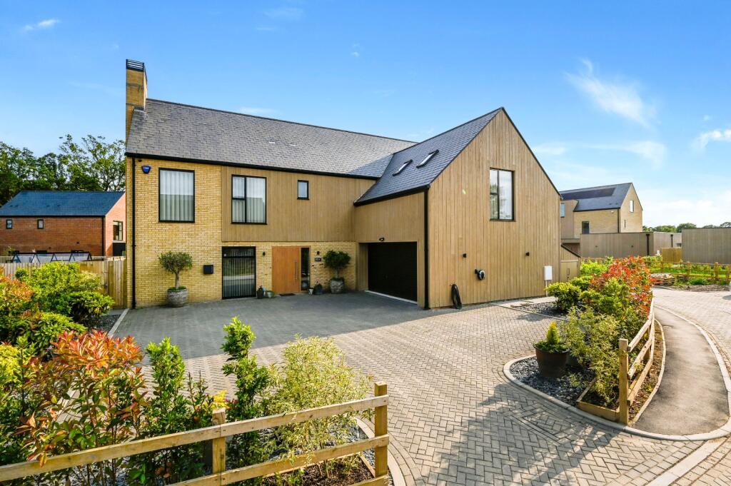 5 bed Detached for rent in Chambers' Green. From Hobbs Parker Estate Agents - Ashford 5 bed Detached for rent in Chambers' Green. From Hobbs Parker Estate Agents - Ashford