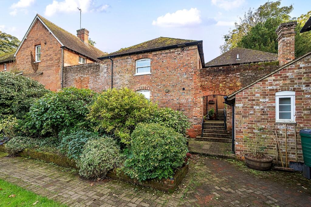 2 bed Apartment for rent in Canterbury. From Hobbs Parker Estate Agents - Ashford 2 bed Apartment for rent in Canterbury. From Hobbs Parker Estate Agents - Ashford