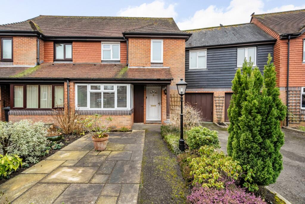 4 bed Semi Detached for rent in Tenterden. From Hobbs Parker Estate Agents - Ashford 4 bed Semi Detached for rent in Tenterden. From Hobbs Parker Estate Agents - Ashford