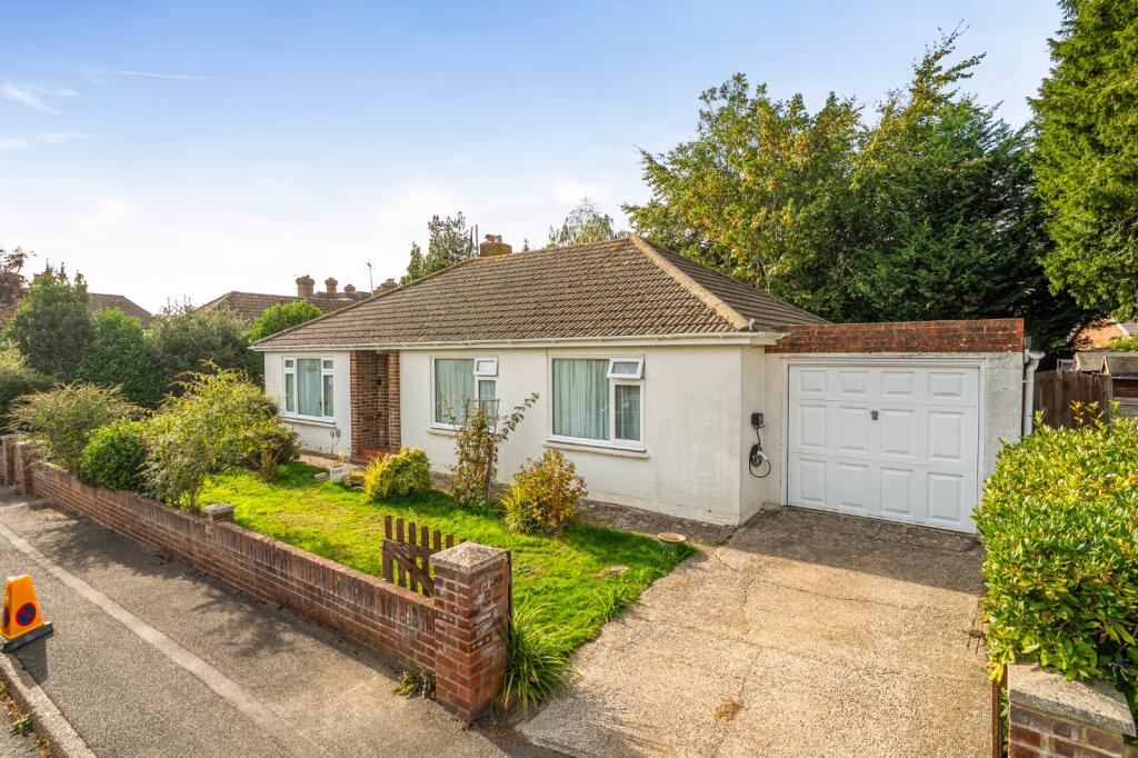 3 bed Bungalow for rent in Tenterden. From Hobbs Parker Estate Agents - Ashford 3 bed Bungalow for rent in Tenterden. From Hobbs Parker Estate Agents - Ashford