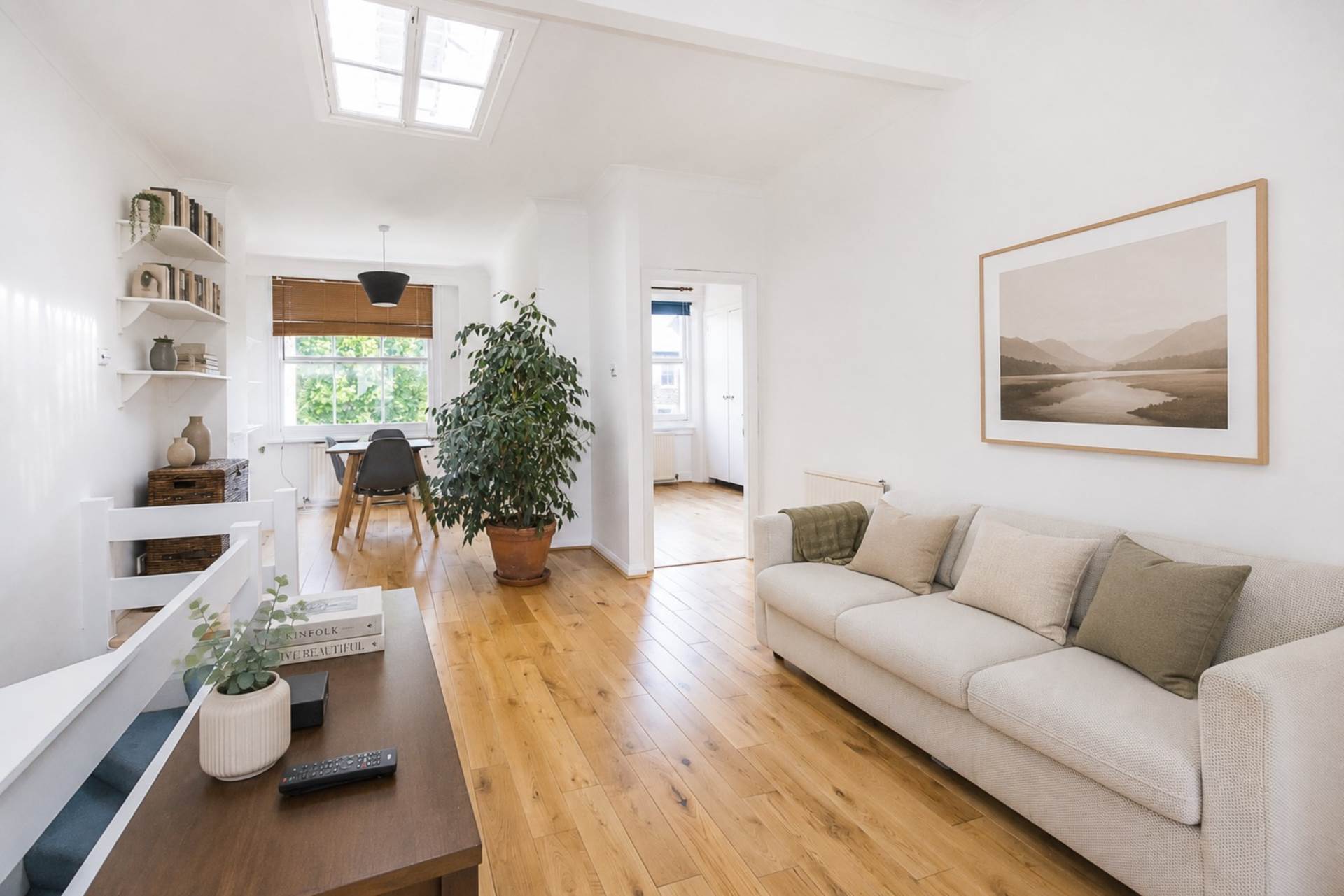 2 bed Apartment for rent in London. From Hogarth Estates