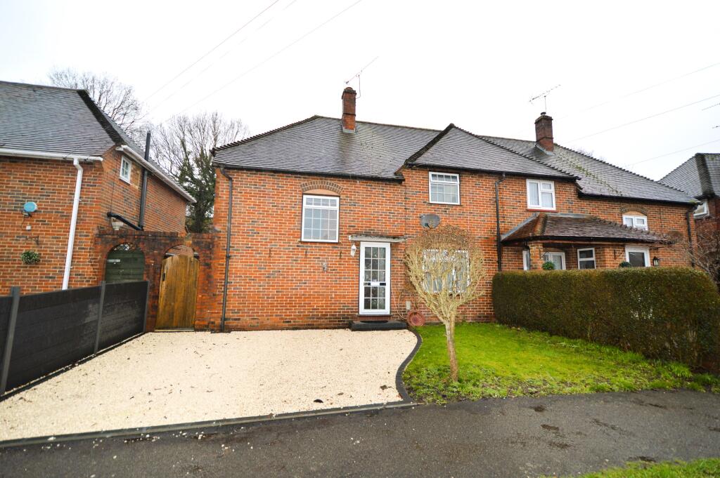 3 bed Semi Detached for rent in Bagshot. From Howlands Sales and Lettings - Bagshot 3 bed Semi Detached for rent in Bagshot. From Howlands Sales and Lettings - Bagshot