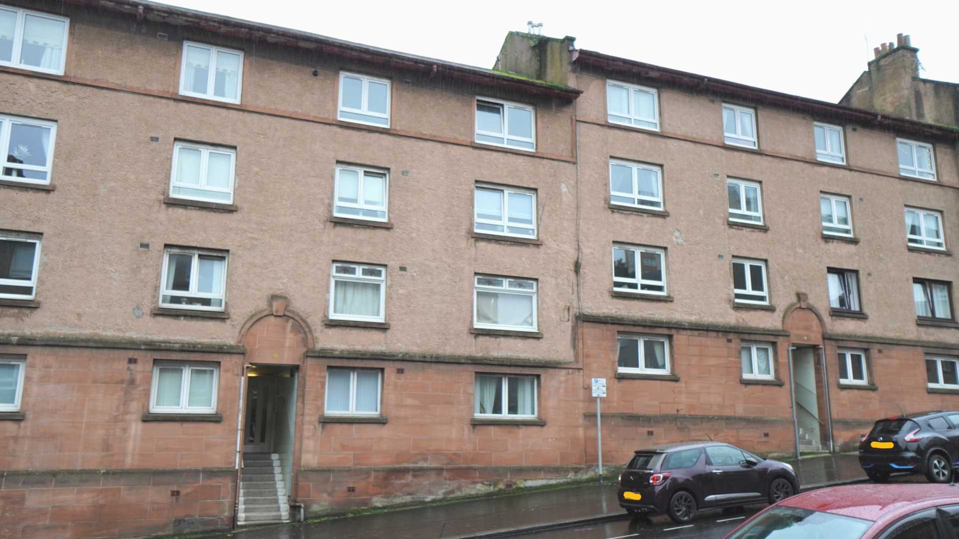 2 bed 1st Floor Flat for rent in Greenock. From Home Finder Estate & Lettings Agents 2 bed 1st Floor Flat for rent in Greenock. From Home Finder Estate & Lettings Agents