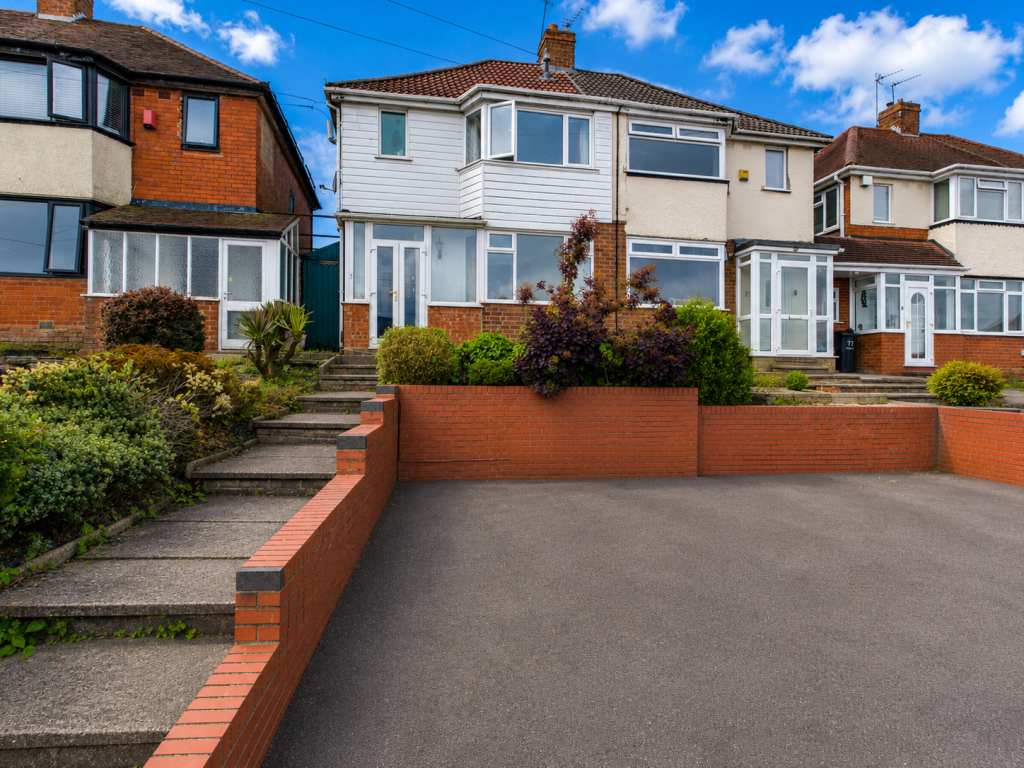 3 bed Mid Terraced House for rent in Blackheath. From Humberstones Homes - Quinton 3 bed Mid Terraced House for rent in Blackheath. From Humberstones Homes - Quinton
