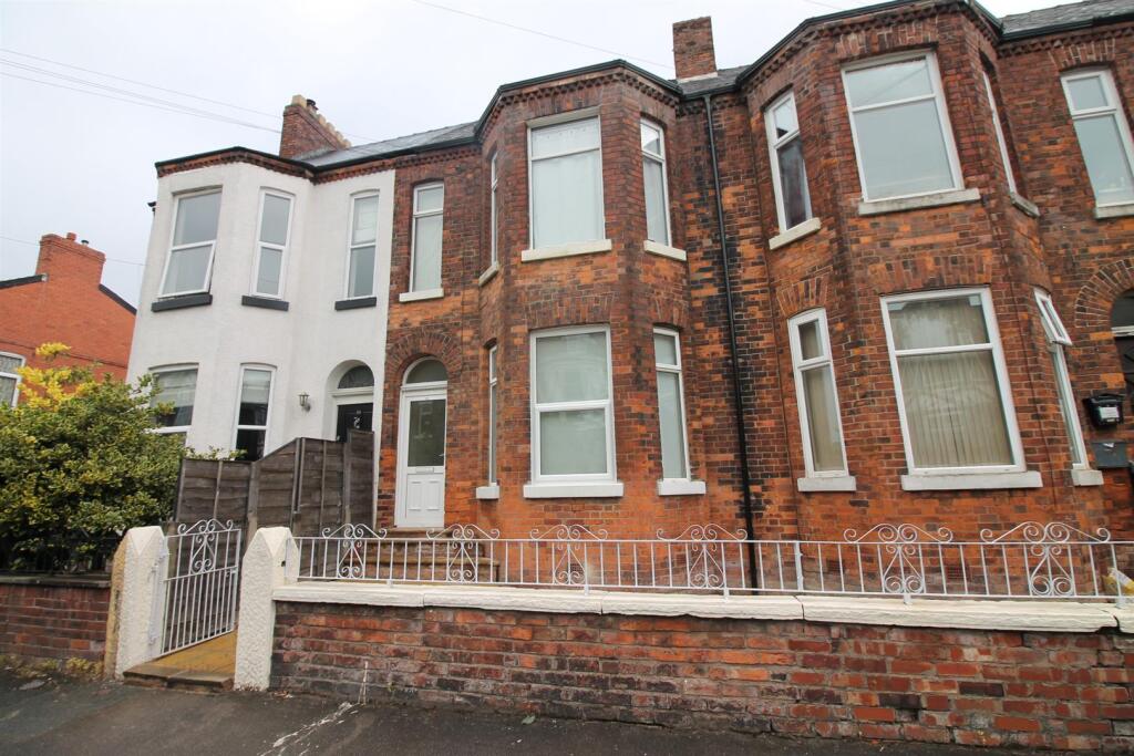 1 bed Apartment for rent in Urmston. From Home Estate Agents - Monton