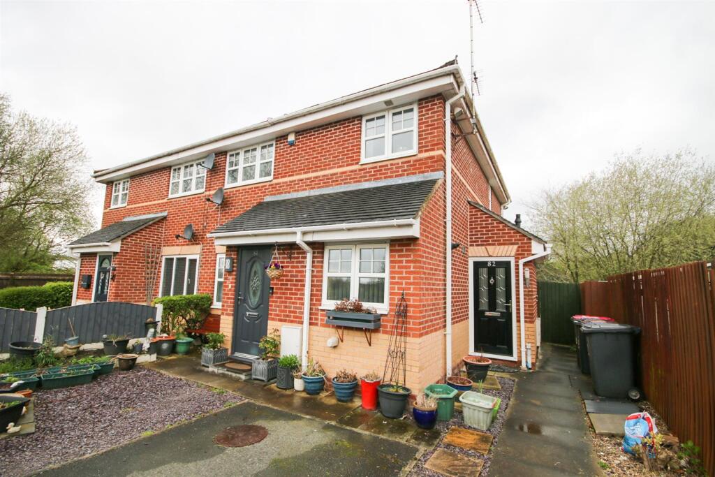 2 bed Apartment for rent in Eccles. From Home Estate Agents - Monton