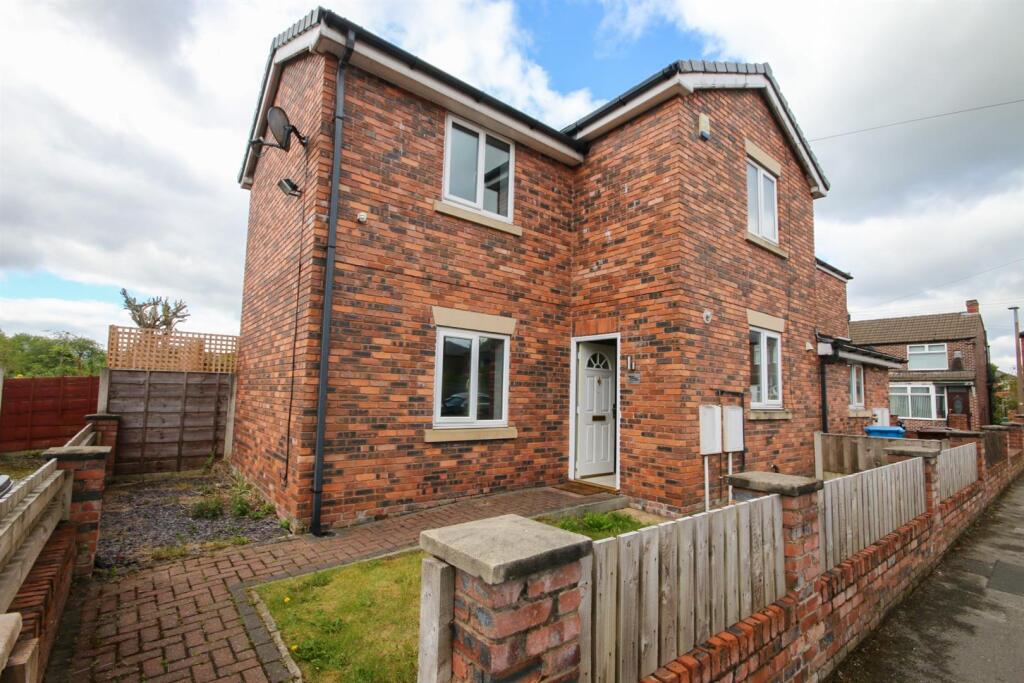 2 bed Mid Terraced House for rent in Wardley. From Home Estate Agents - Monton 2 bed Mid Terraced House for rent in Wardley. From Home Estate Agents - Monton