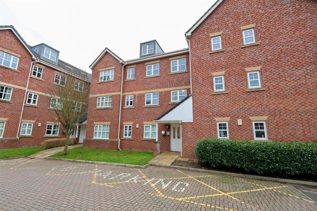 2 bed Apartment for rent in Eccles. From Home Estate Agents - Monton