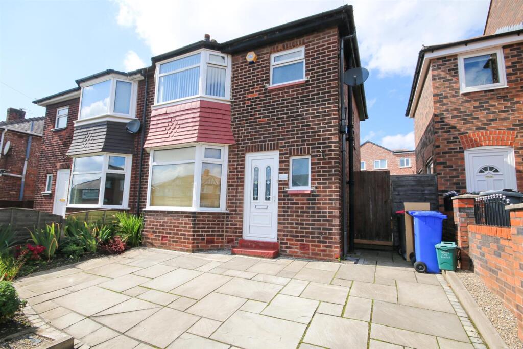 3 bed Semi Detached for rent in Brindle Heath. From Home Estate Agents - Monton