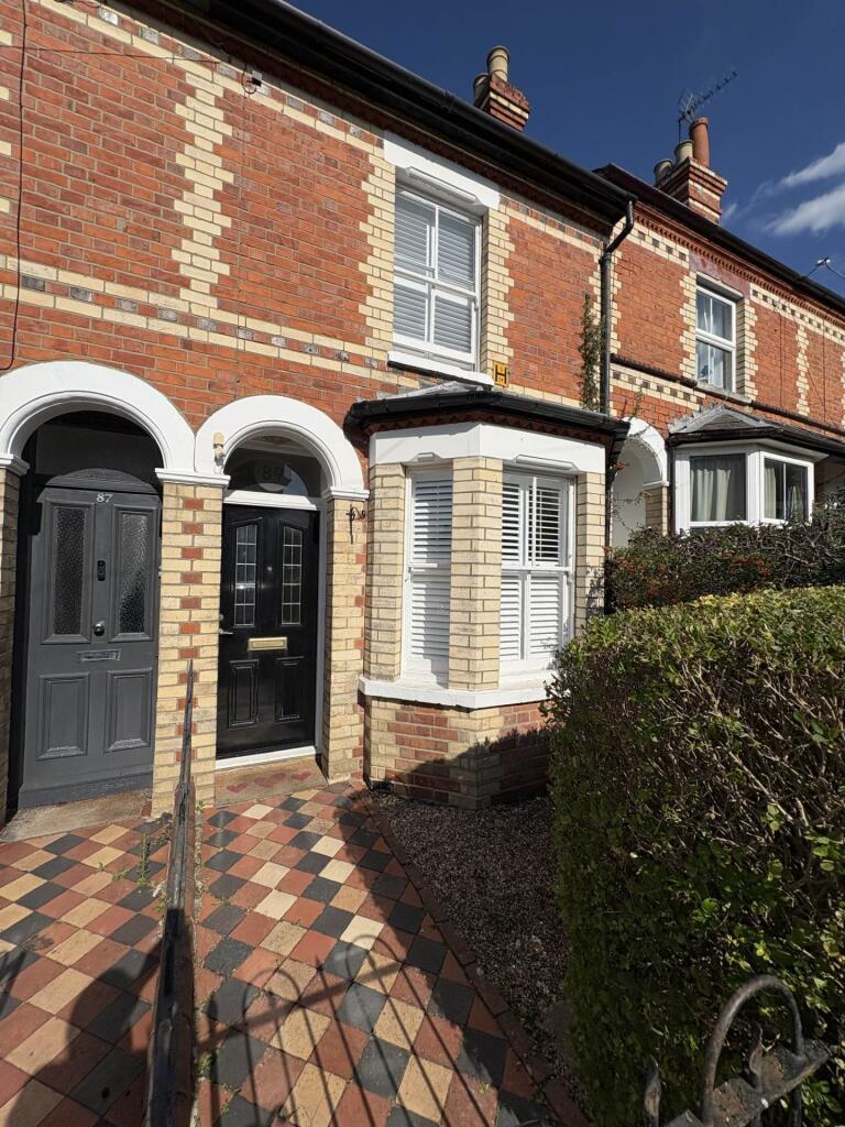 3 bed Mid Terraced House for rent in Reading. From Hoopers Residential - Reading