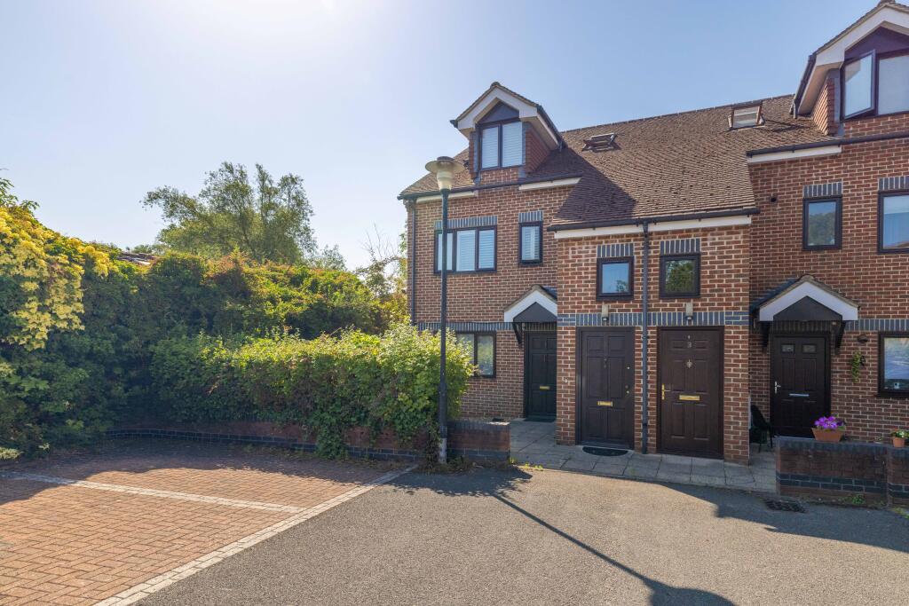 1 bed Annexe for rent in Slough. From Horler & Associates - Windsor 1 bed Annexe for rent in Slough. From Horler & Associates - Windsor