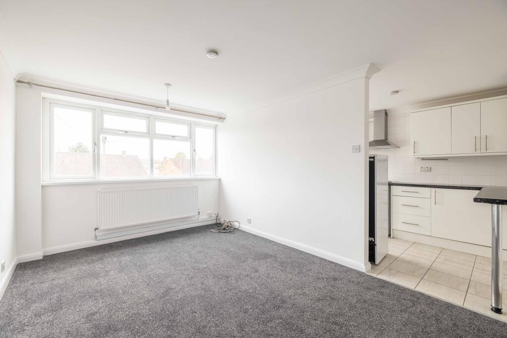 2 bed 1st Floor Flat for rent in Windsor. From Horler & Associates - Windsor