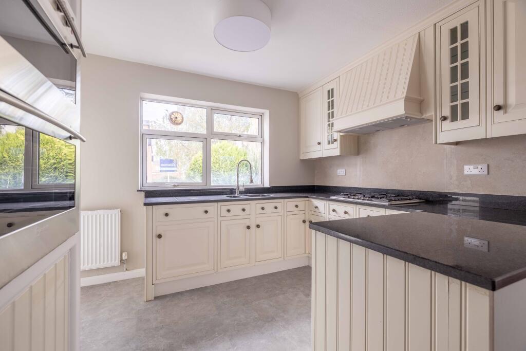3 bed Bungalow for rent in Windsor. From Horler & Associates - Windsor