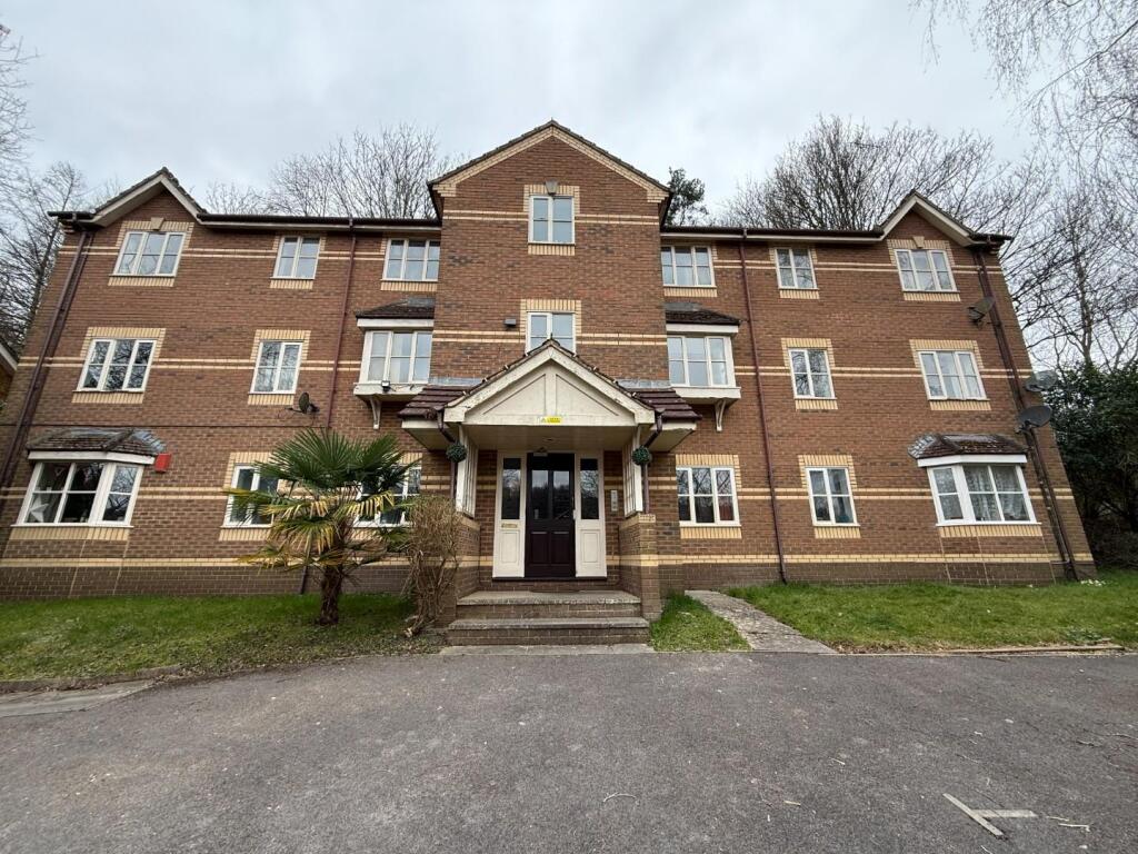2 bed 1st Floor Flat for rent in Whiteway. From House + Co Property - Bristol 2 bed 1st Floor Flat for rent in Whiteway. From House + Co Property - Bristol