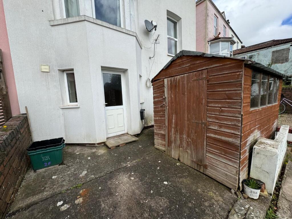 4 bed 1st Floor Flat for rent in Whiteway. From House + Co Property - Bristol 4 bed 1st Floor Flat for rent in Whiteway. From House + Co Property - Bristol