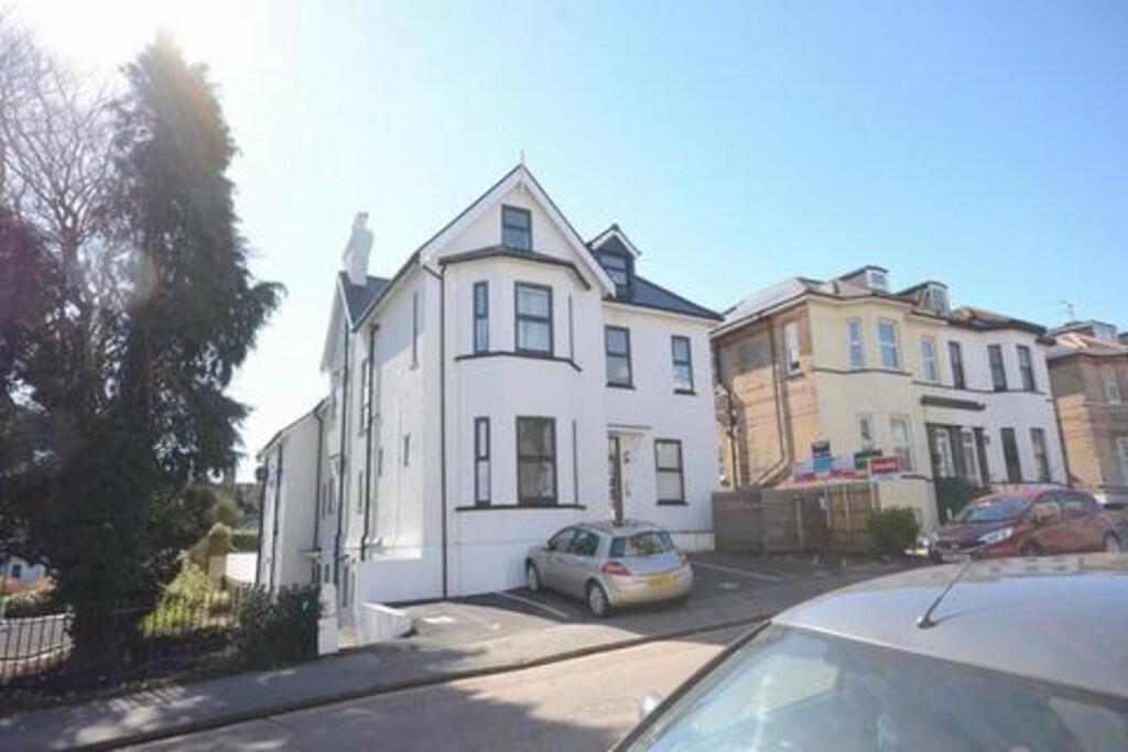 1 bed Apartment for rent in Bournemouth. From House and Son - Bournemouth