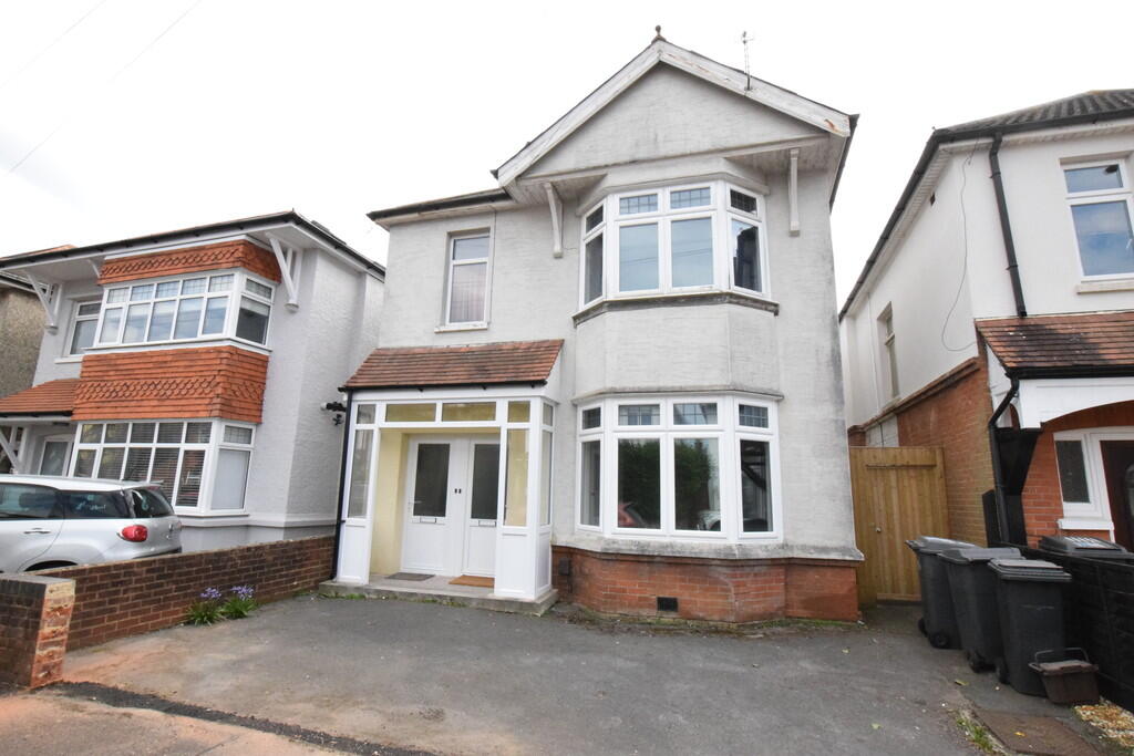 2 bed House (unspecified) for rent in Bournemouth. From House & Son - Bournemouth
