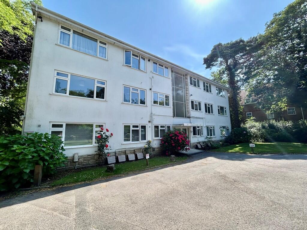 2 bed Apartment for rent in Bournemouth. From House & Son - Bournemouth 2 bed Apartment for rent in Bournemouth. From House & Son - Bournemouth