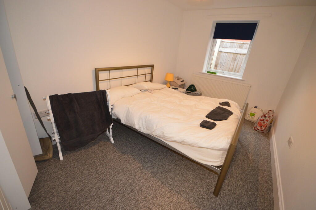 1 bed Detached House for rent in Bournemouth. From House and Son - Winton
