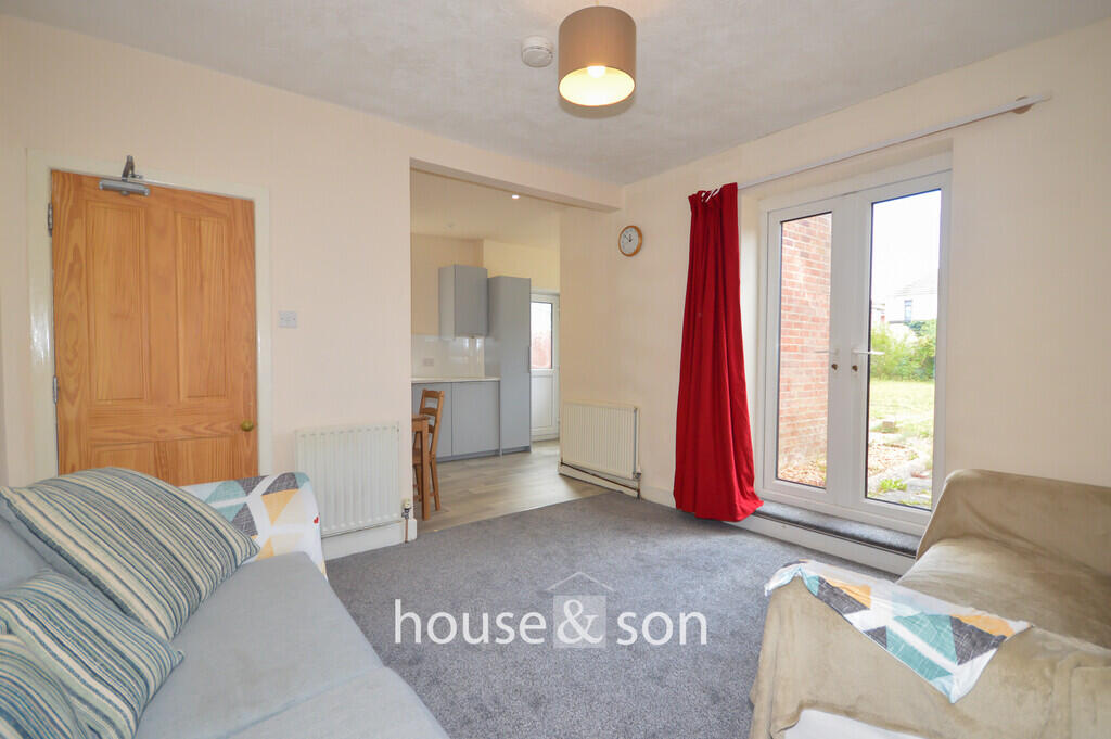 4 bed Detached for rent in Bournemouth. From House & Son - Winton 4 bed Detached for rent in Bournemouth. From House & Son - Winton