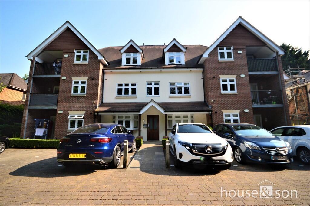3 bed 1st Floor Flat for rent in Bournemouth. From House & Son - Winton
