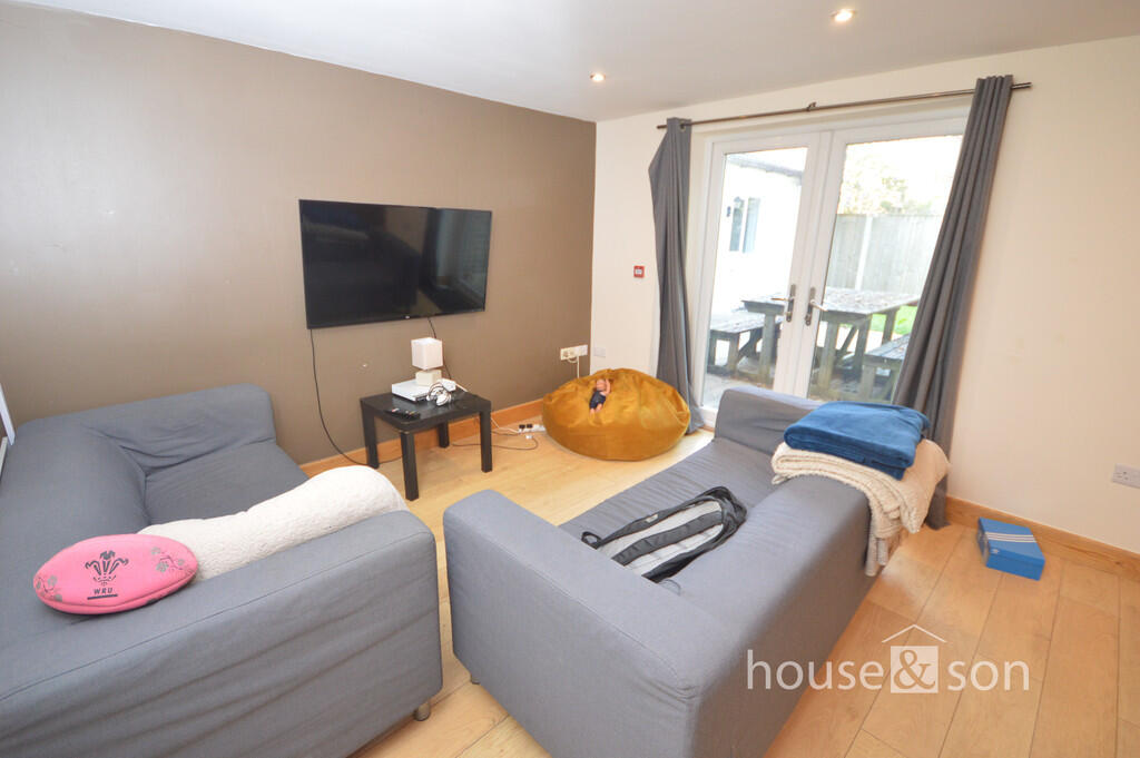 5 bed Semi Detached for rent in Bournemouth. From House & Son - Winton