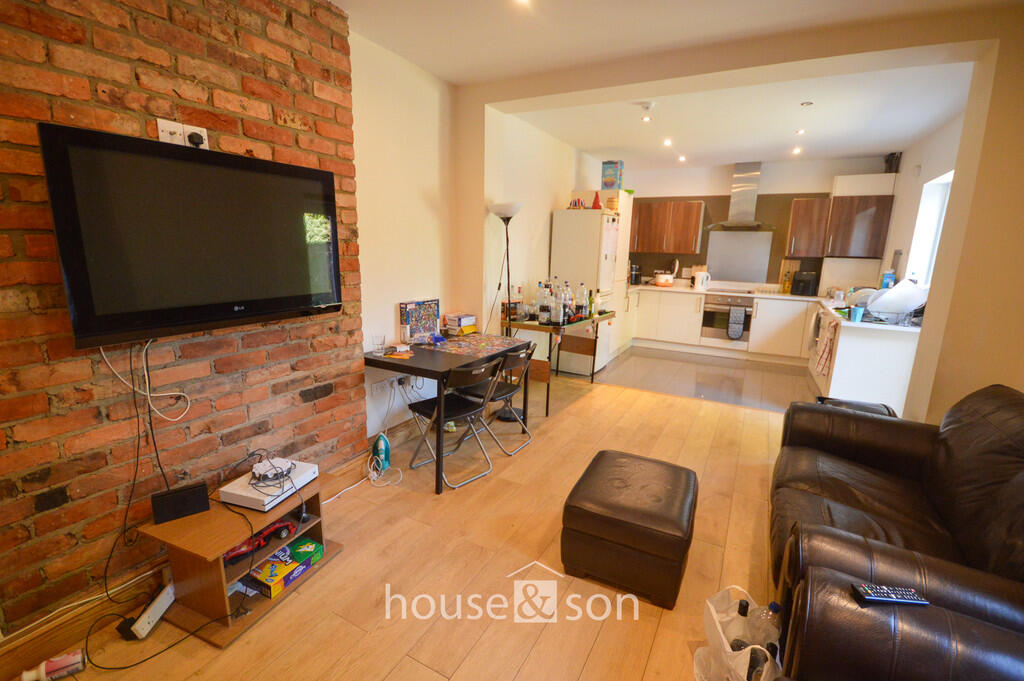 5 bed Semi Detached for rent in Bournemouth. From House & Son - Winton