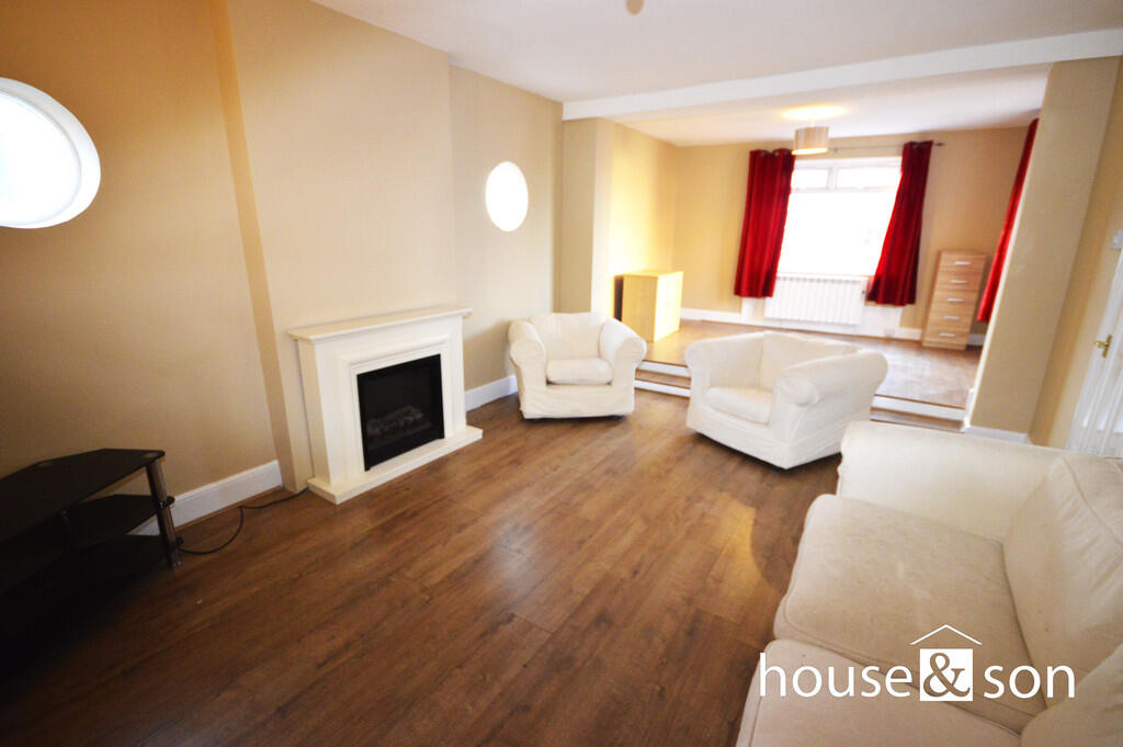 2 bed 1st Floor Flat for rent in Bournemouth. From House & Son - Winton
