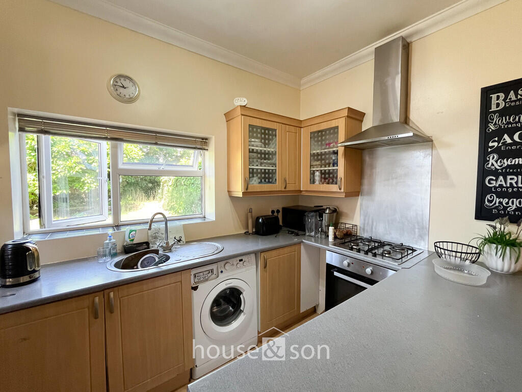 2 bed House (unspecified) for rent in Bournemouth. From House & Son - Winton 2 bed House (unspecified) for rent in Bournemouth. From House & Son - Winton