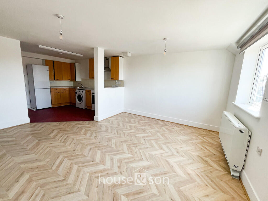 1 bed Apartment for rent in Bournemouth. From House & Son - Winton