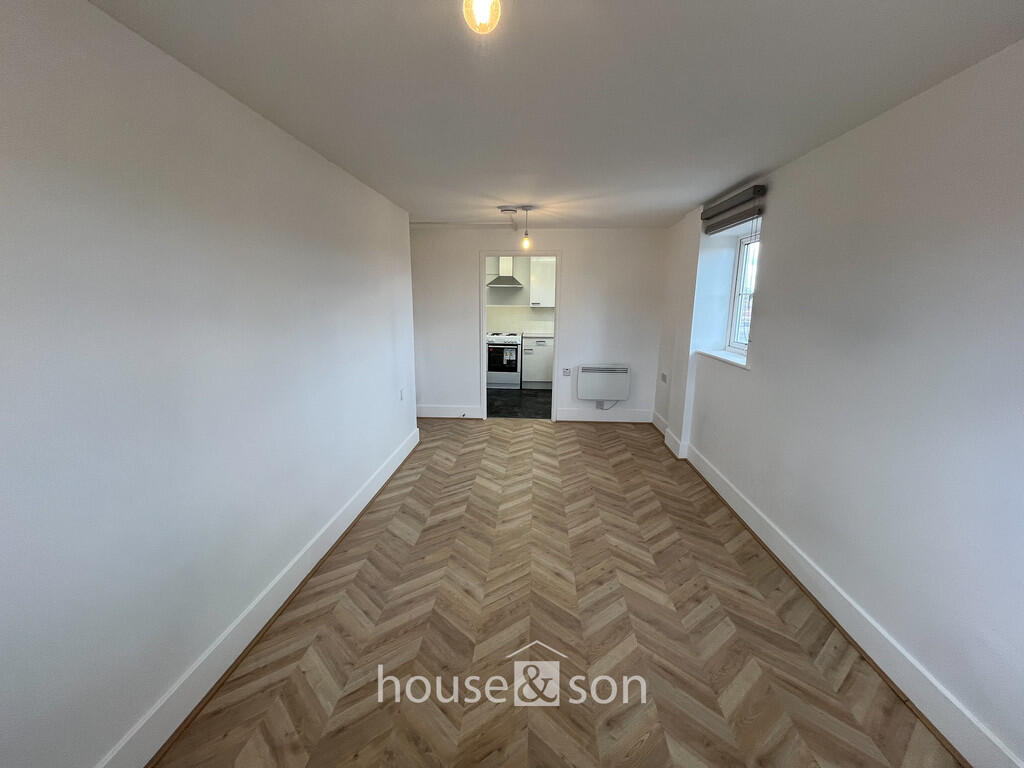 2 bed 1st Floor Flat for rent in . From House & Son - Winton