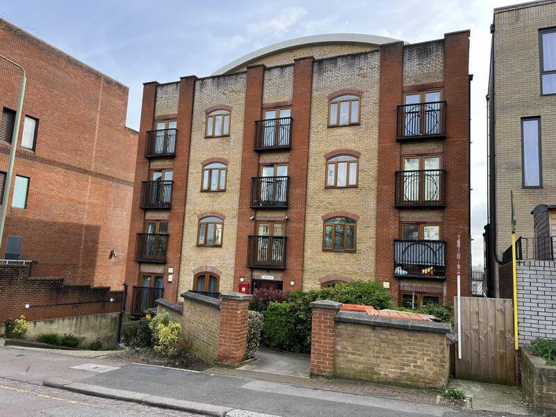 2 bed Flat for rent in Hadley Wood. From Hunters - Whetstone