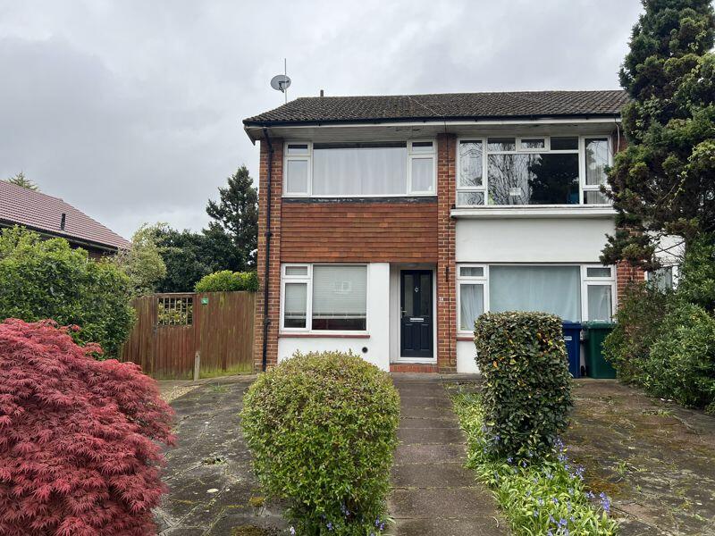 2 bed House (unspecified) for rent in Barnet. From Hunters - Whetstone