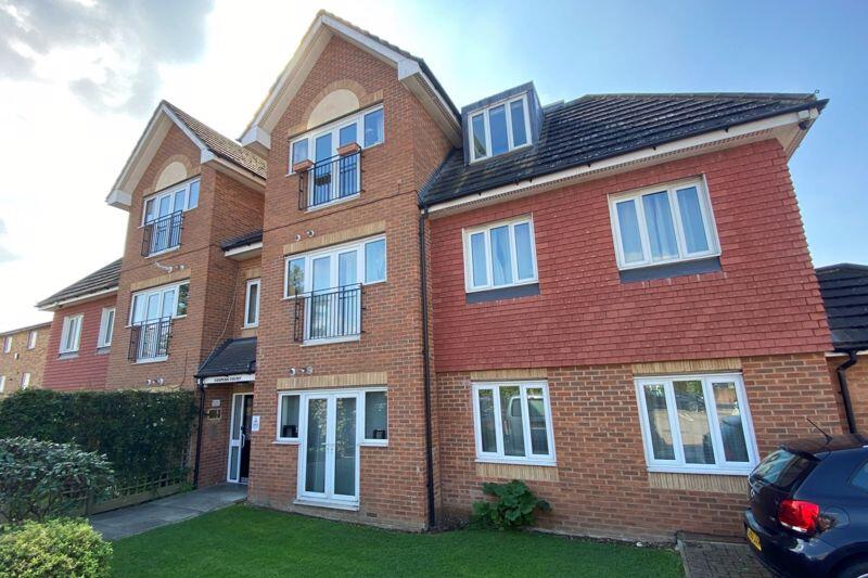 2 bed Apartment for rent in London. From Hunters - Whetstone
