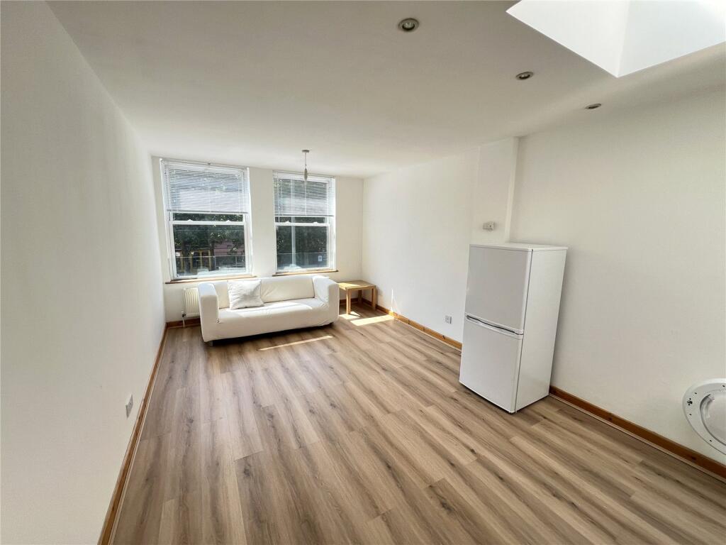 1 bed Bungalow for rent in Barnet. From Hunters - Whetstone