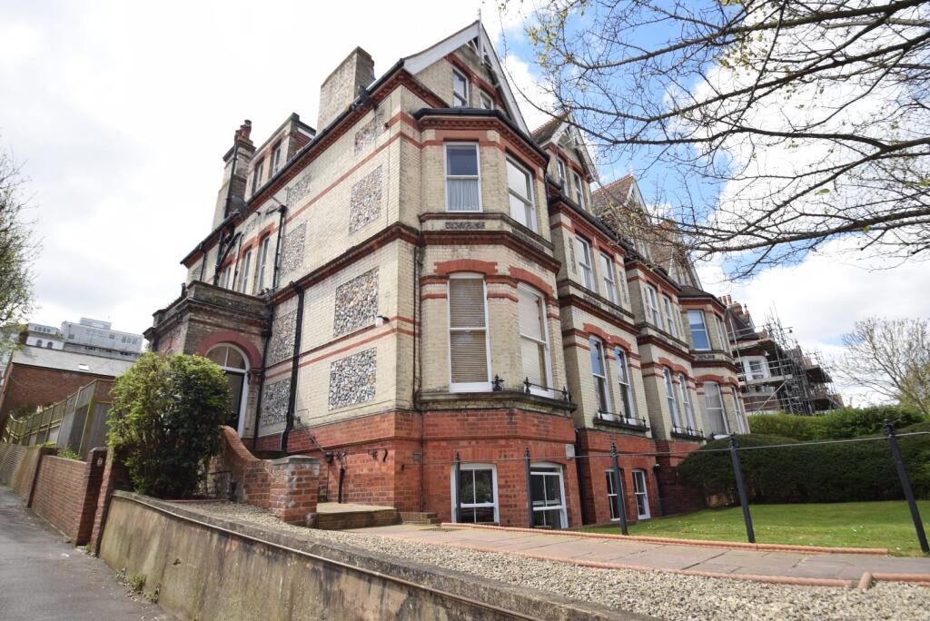 1 bed 1st Floor Flat for rent in Friston. From Hunt Frame - Eastbourne