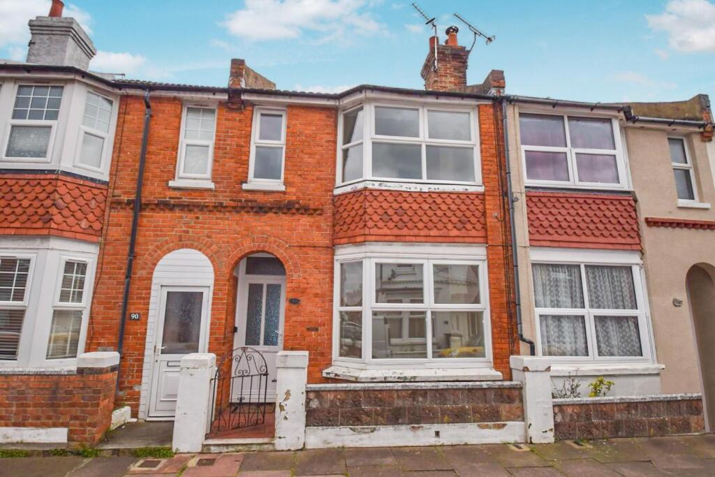3 bed Mid Terraced House for rent in Eastbourne. From Hunt Frame - Eastbourne