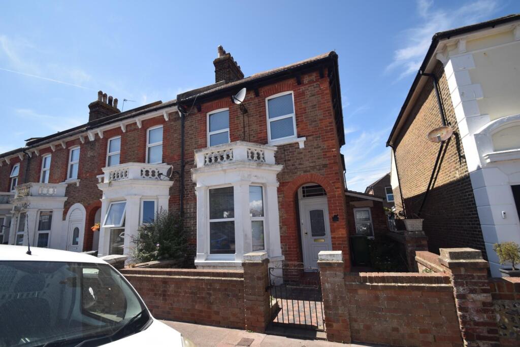 3 bed End of Terrace for rent in Eastbourne. From Hunt Frame - Eastbourne 3 bed End of Terrace for rent in Eastbourne. From Hunt Frame - Eastbourne